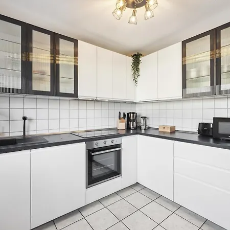 Sali Homes Weingenuss Eichbrunnen - Zentral Apartment Obersulm